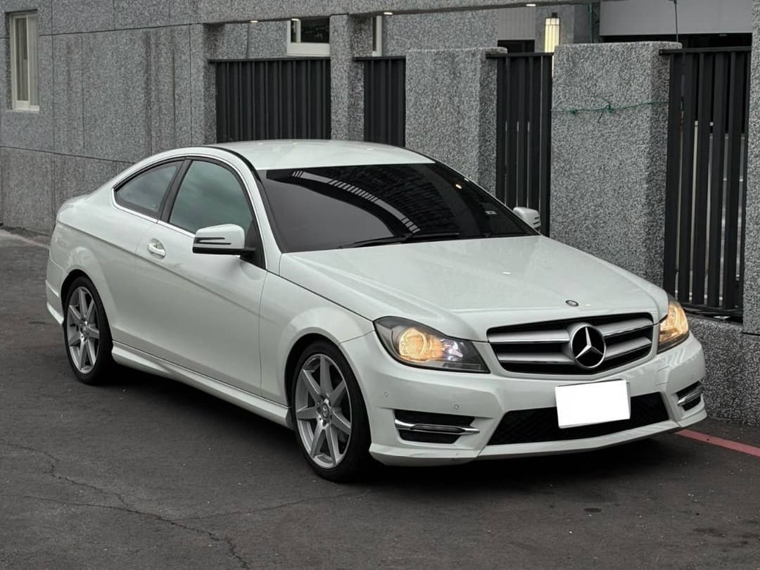 2011 M-Benz C180 Coupe