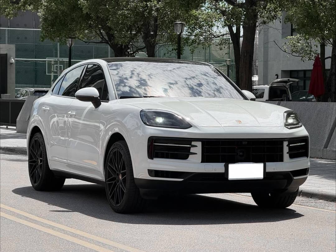 2024 Porsche Cayenne Coupe